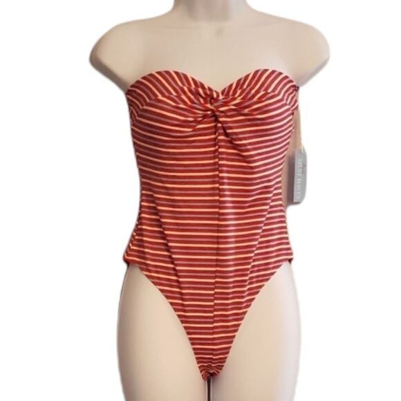 ๐๐โNWTโMediumโRedย StraplessโBodysuitโโ๐๐ - Picture 1 of 5